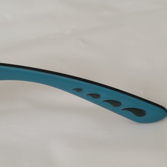 Costa Anaa Sunglasses Oceach Blue & Black - Picture 8 of 16